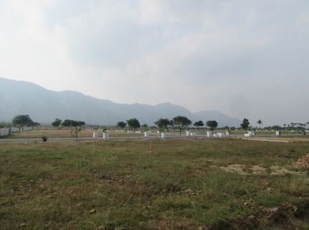 1) Gated Community Plots for Sale to Yerpedu - Venkatagiri Highway.JPG